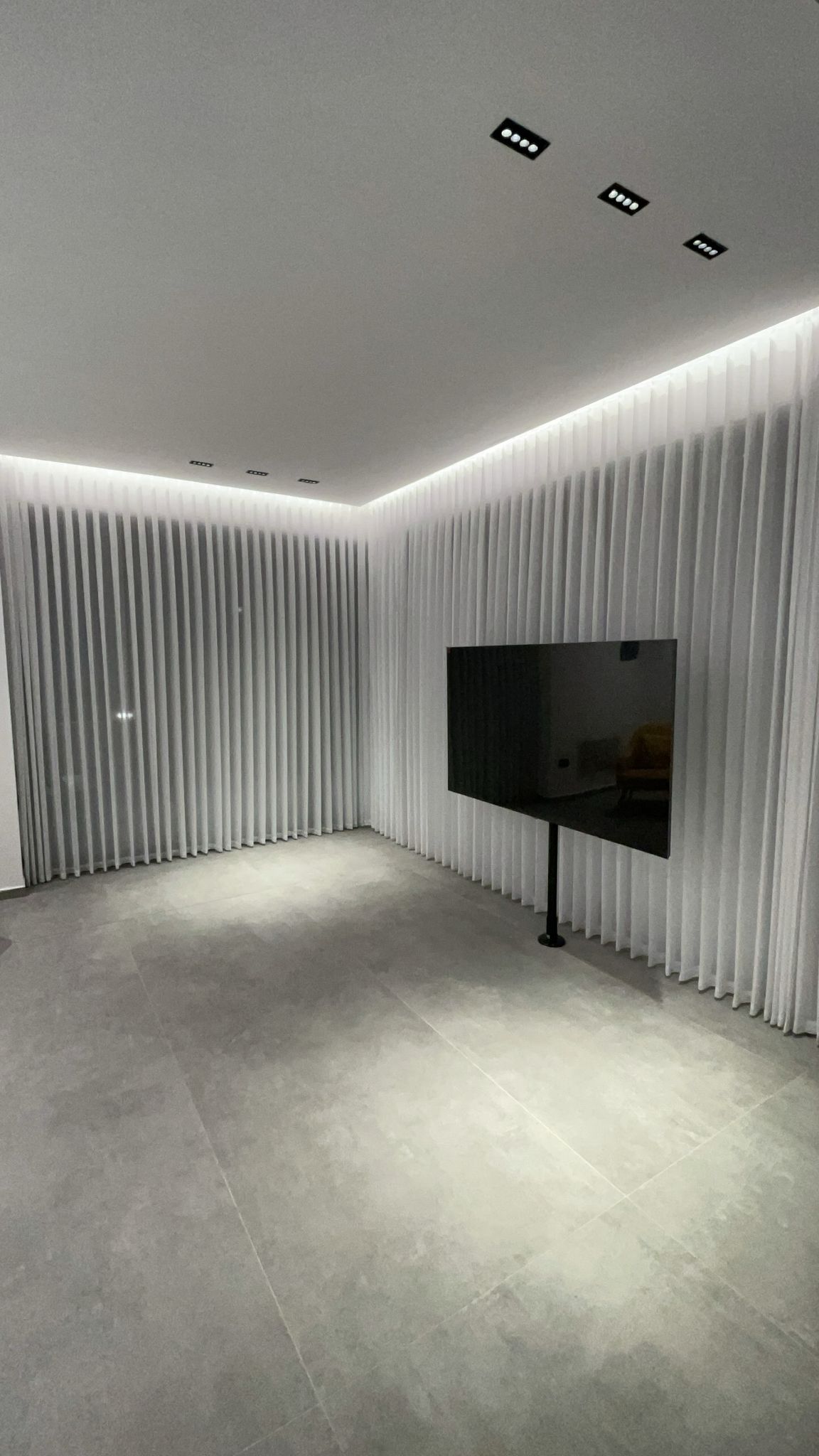 וילון בד קרפ