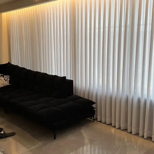 וילון קרפ חלבי